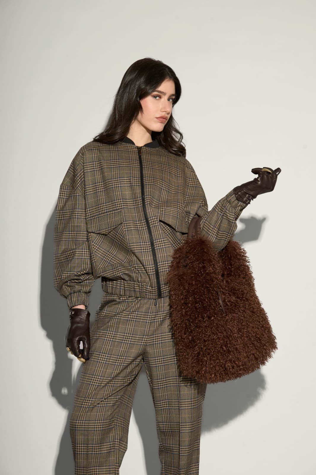 Marc Ellis — look 2 dello shooting FW26-27