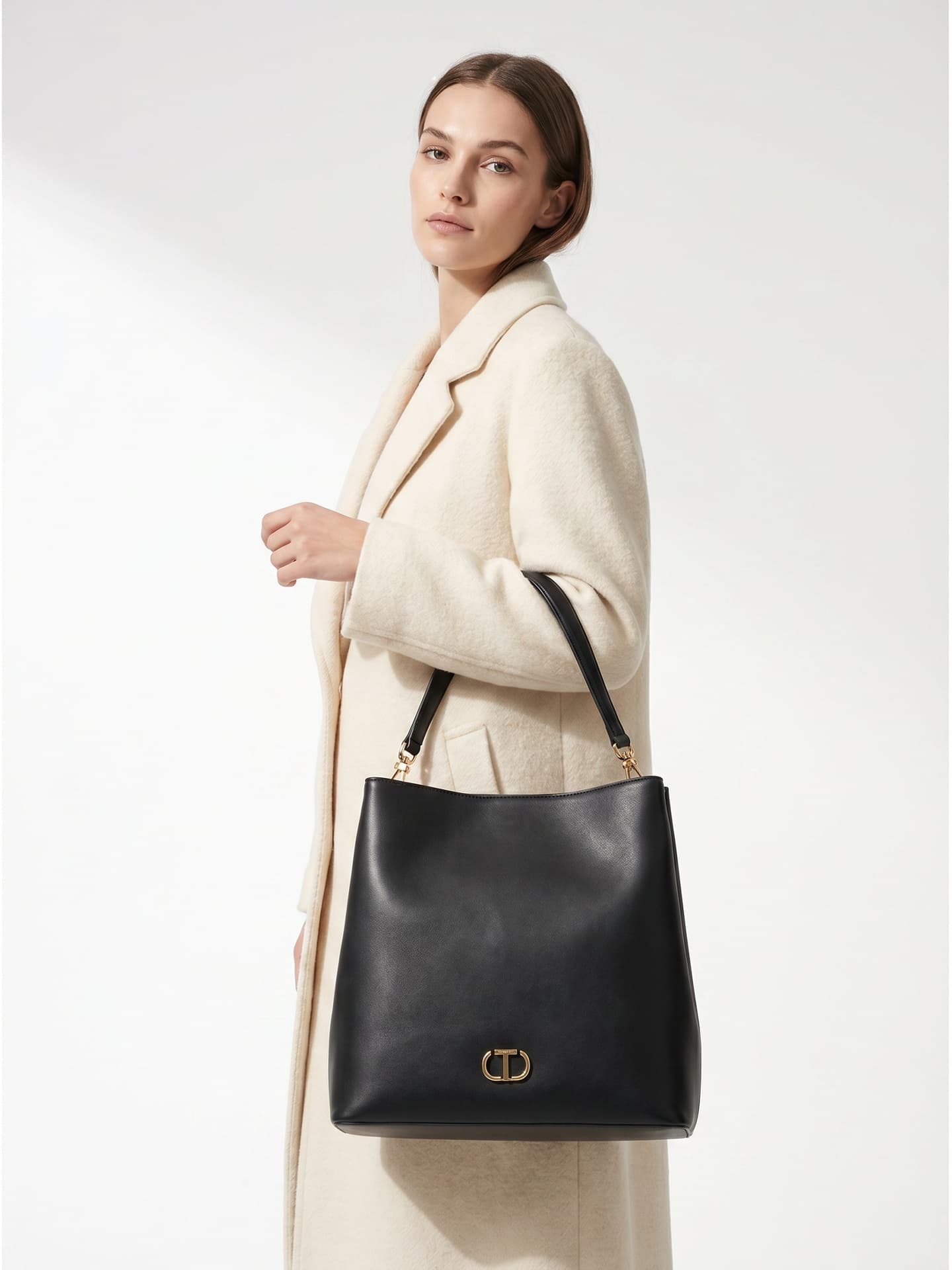 Twinset — borsa a spalla nera con logo Oval T